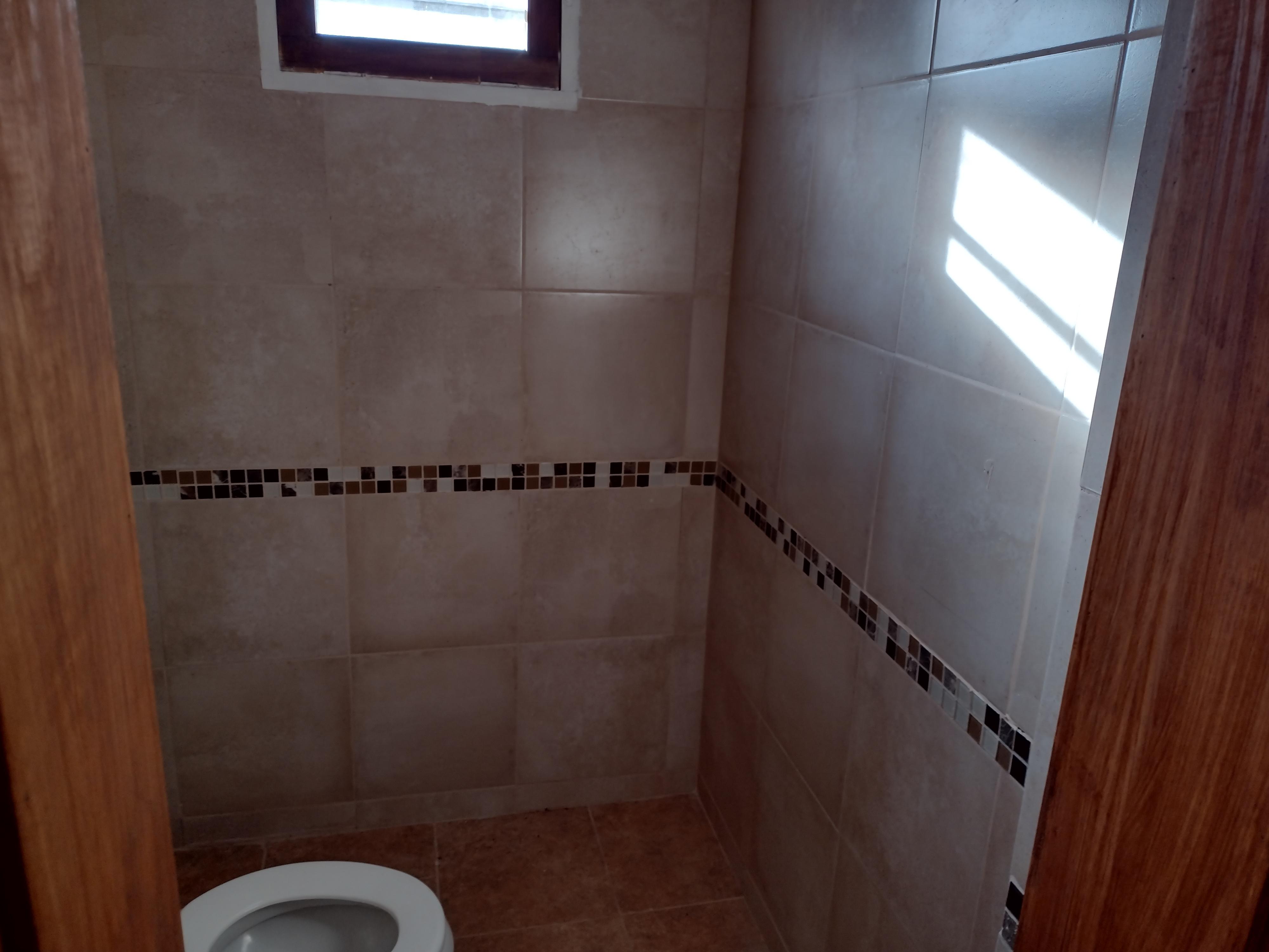 CASA EN ALQUILER EN LA FALDA