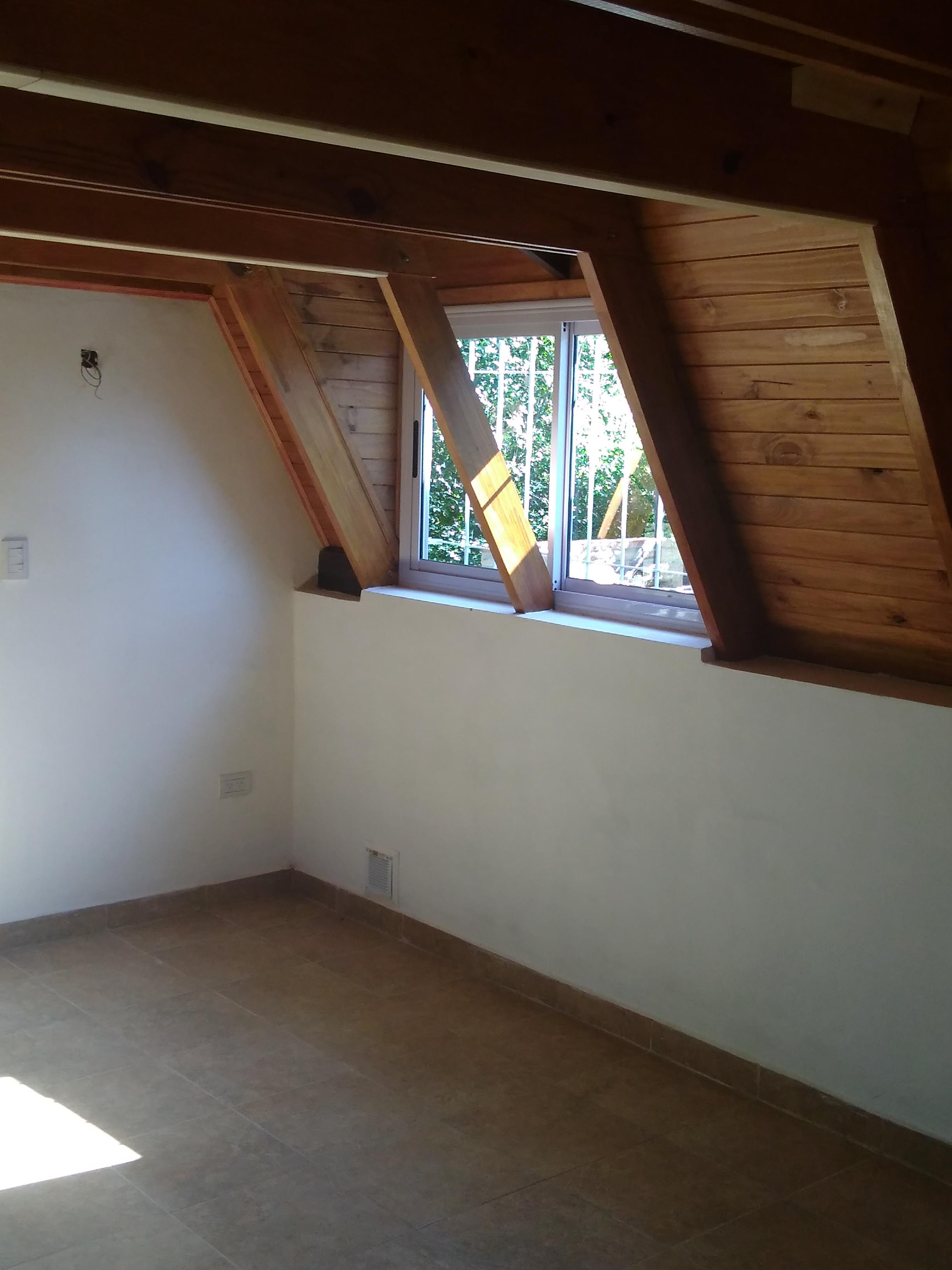 CASA EN ALQUILER EN LA FALDA