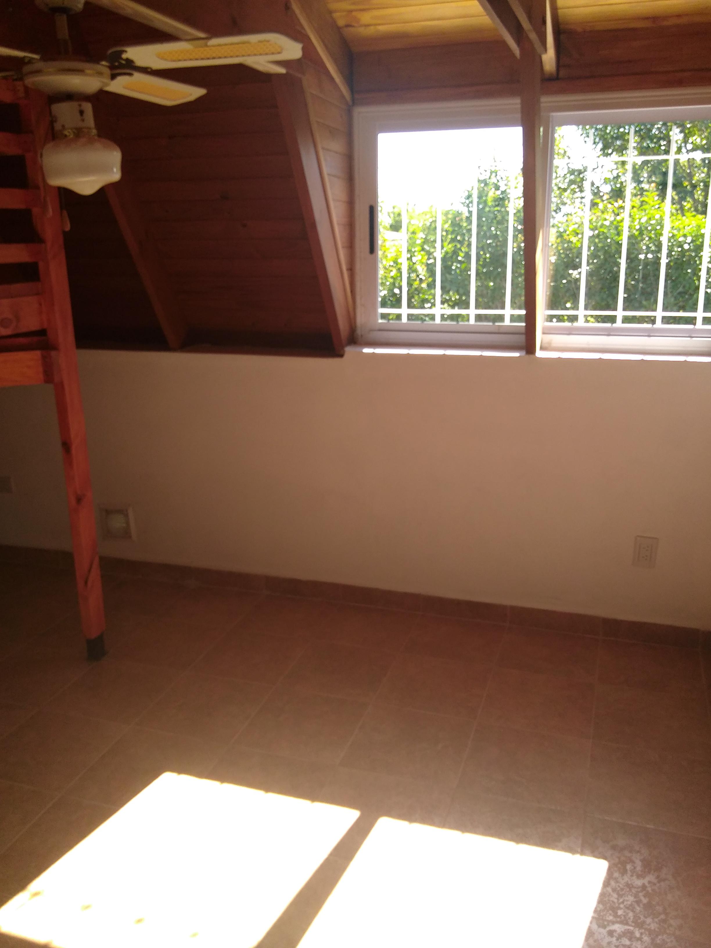 CASA EN ALQUILER EN LA FALDA