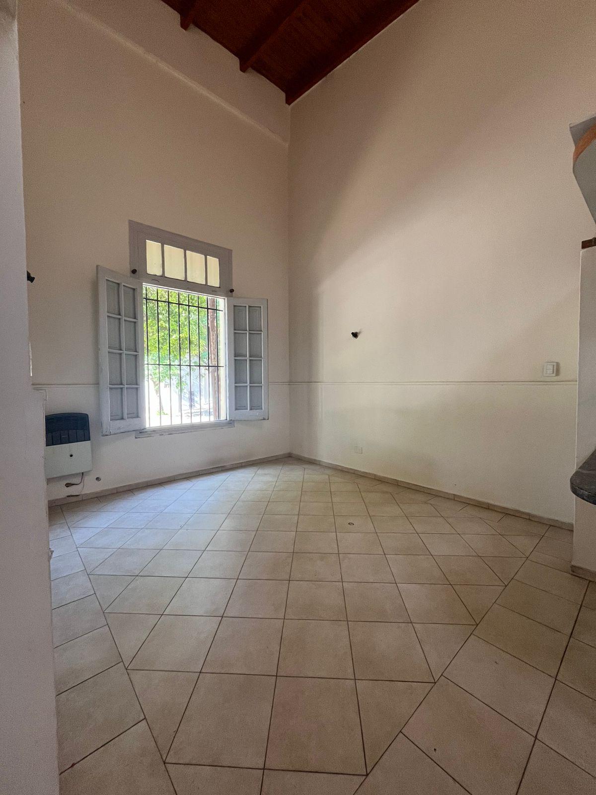 Alquiler -Alto Alberdi -27 de abril 2801-Dúplex- 2 dormitorios