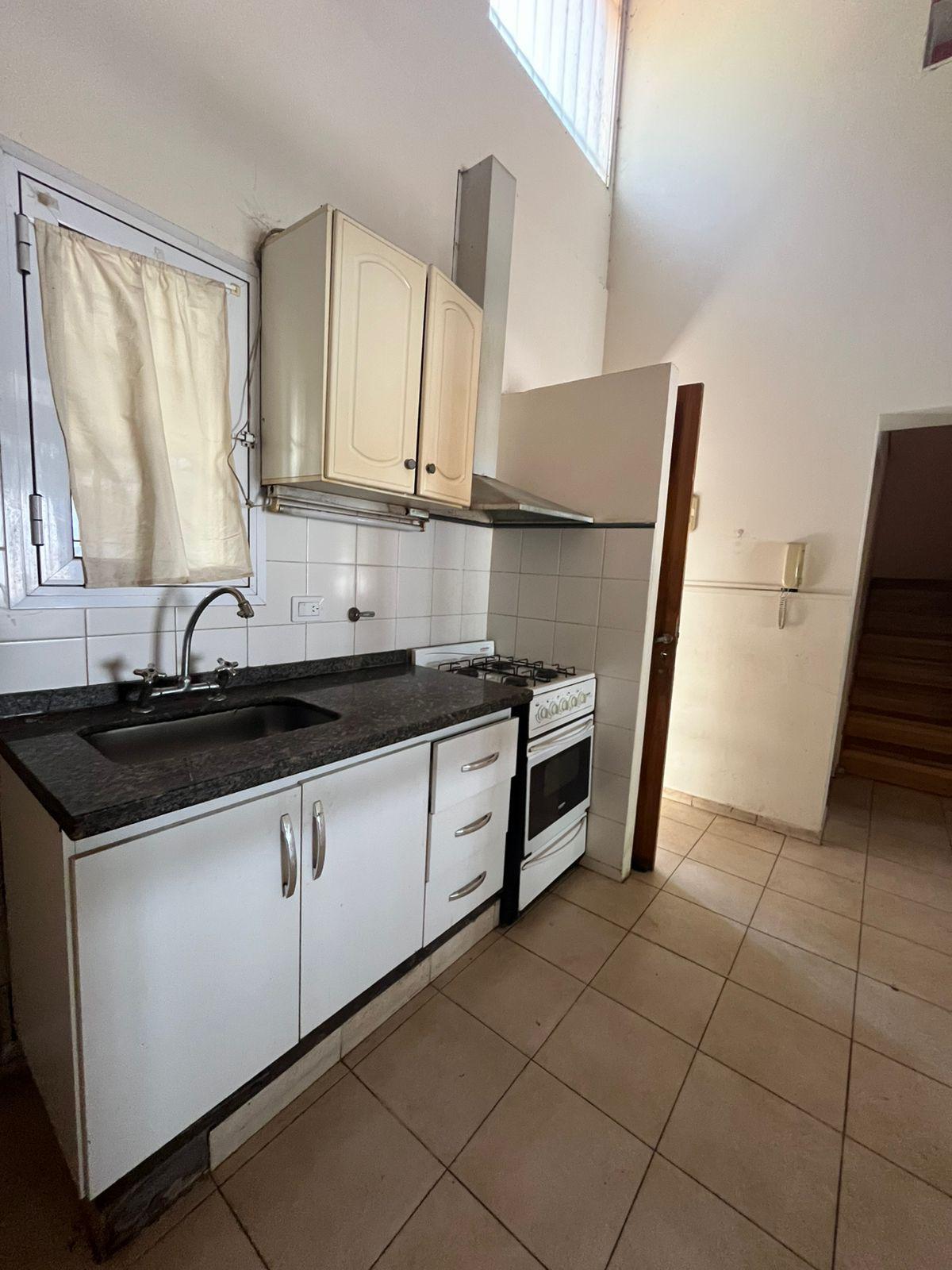 Alquiler -Alto Alberdi -27 de abril 2801-Dúplex- 2 dormitorios