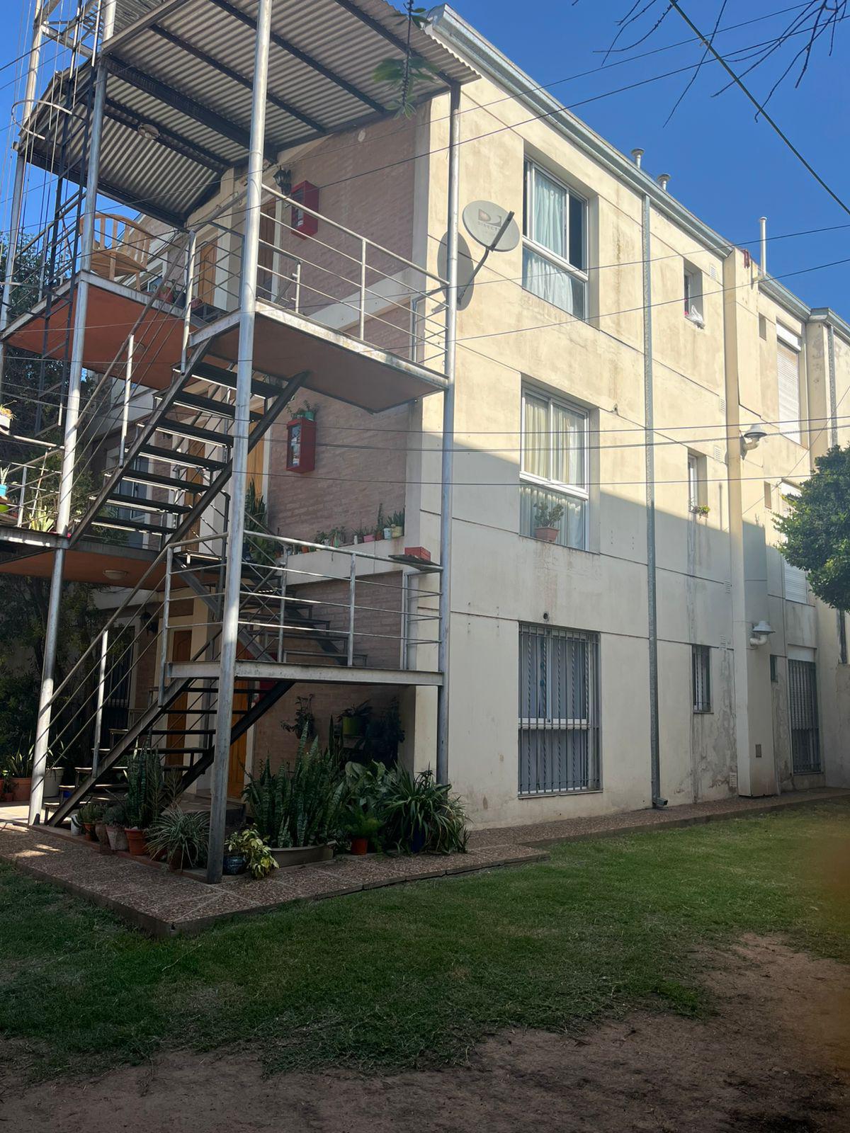 Alquiler -Alto Alberdi -27 de abril 2801-Dúplex- 2 dormitorios