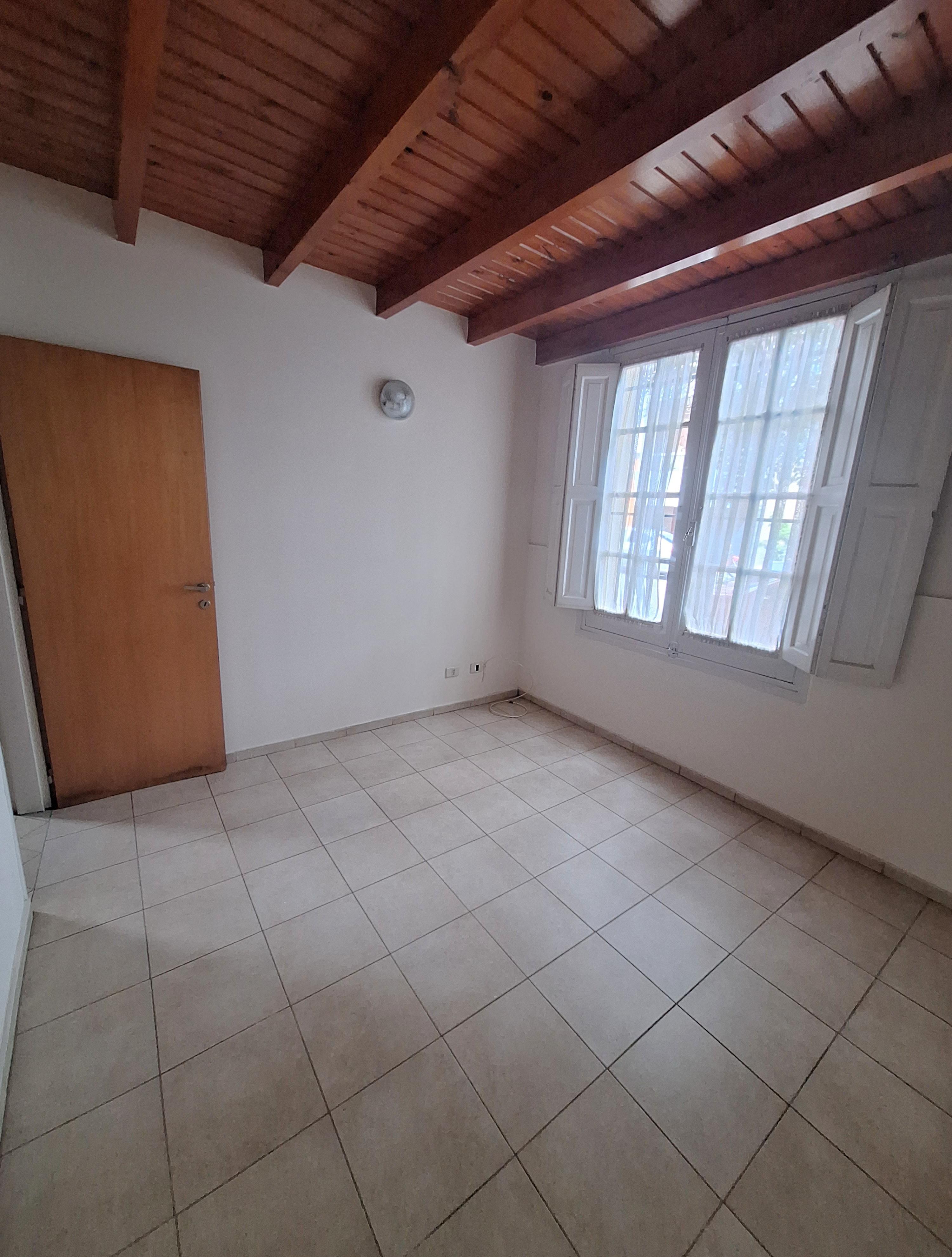 Alquiler -Alto Alberdi -27 de abril 2801-Dúplex- 2 dormitorios