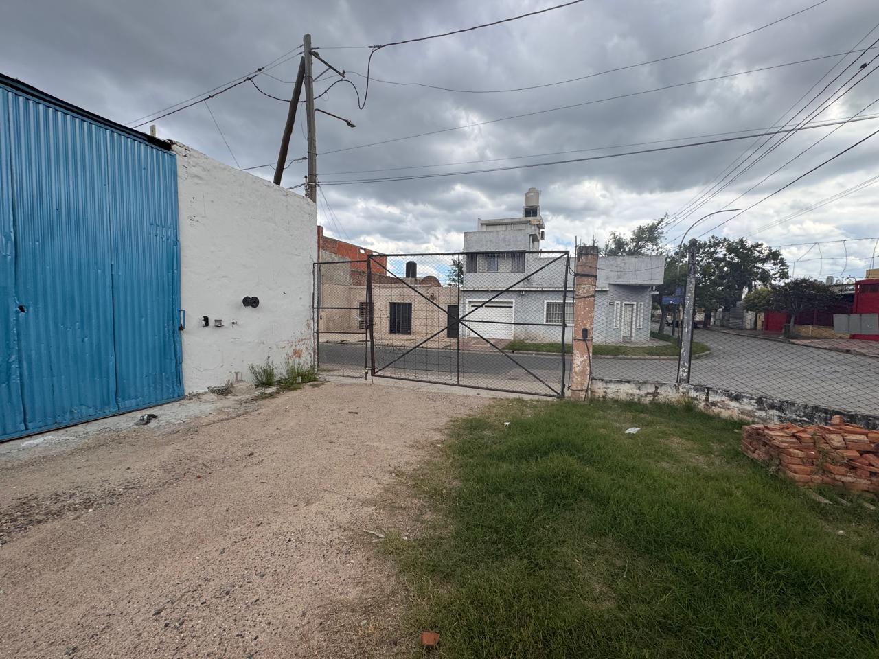 VENTA TERRENO ESQUINA APTO DESARROLLO AV. FUERZA AEREA