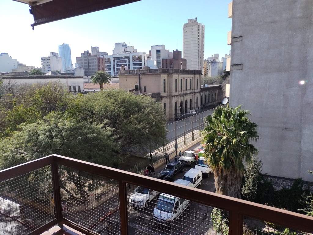 DEPARTAMENTO MUY PROXIMO AL CENTRO