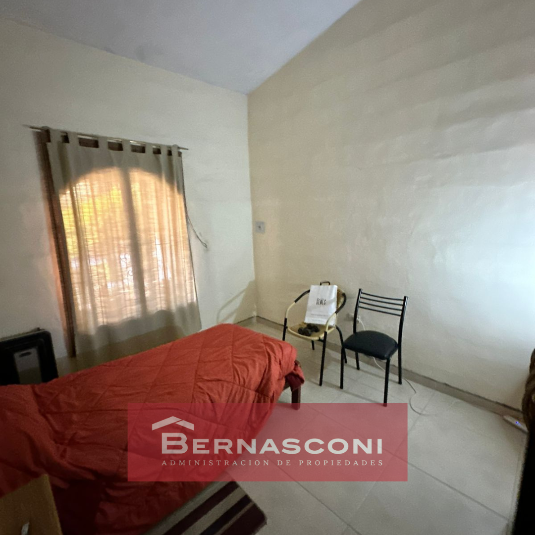 Casa en venta de 3 dormitorios con cochera y patio en B Jardín Hipódromo  Córdoba Capital