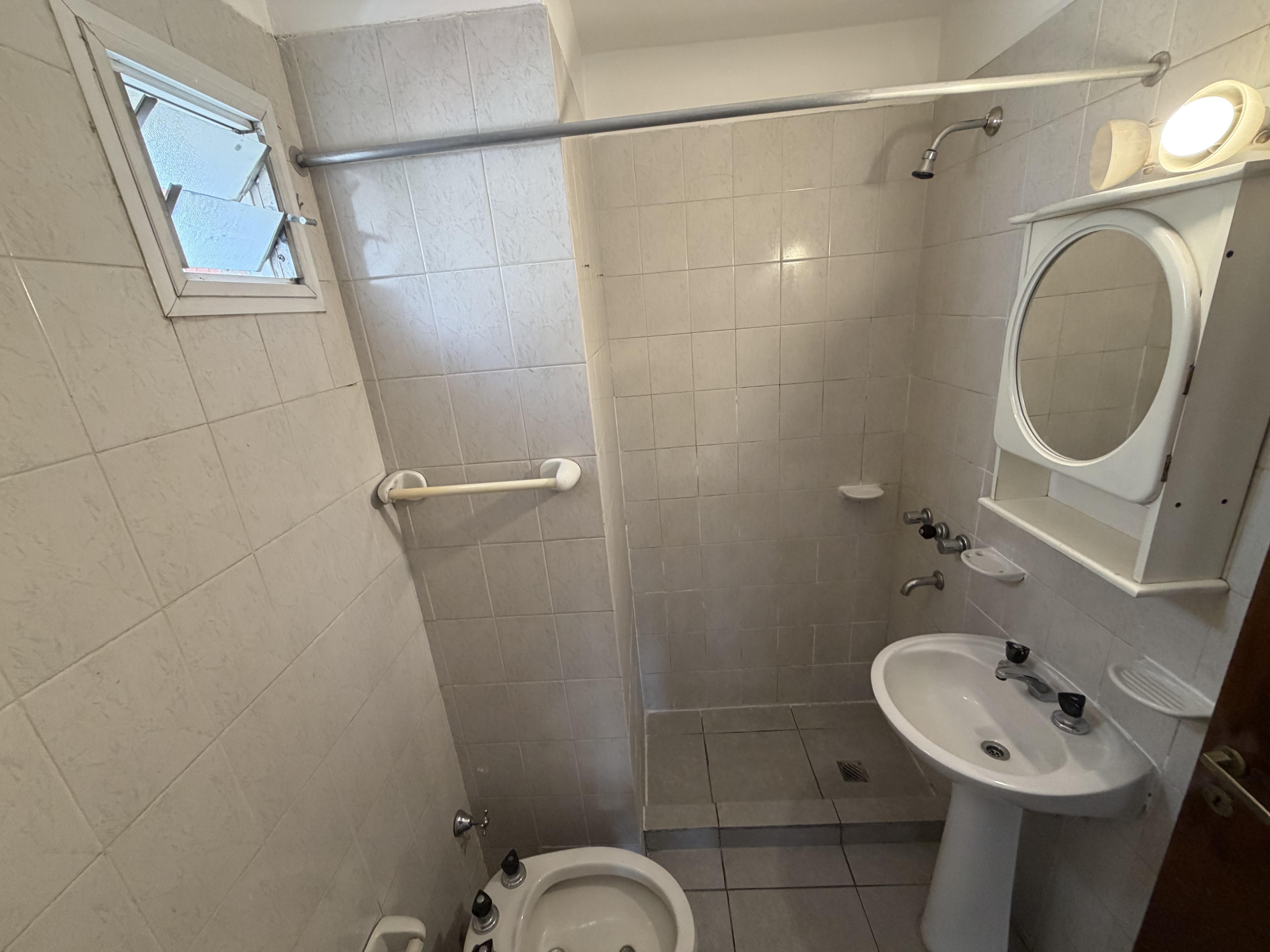 ALQUILER 1 DORMITORIO FRENTE CON BALCÓN  PISO 6  NUEVA CÓRDOBA