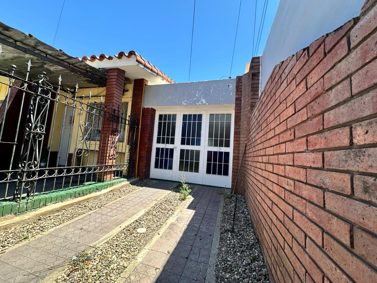 Departamento en ALQUILER PLANTA BAJA BARRIO RIVADAVIA