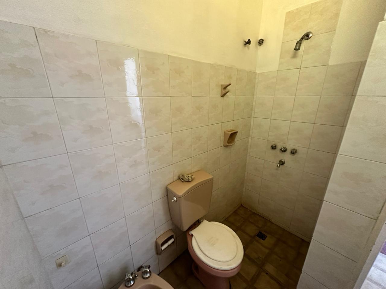 Departamento en ALQUILER PLANTA BAJA BARRIO RIVADAVIA