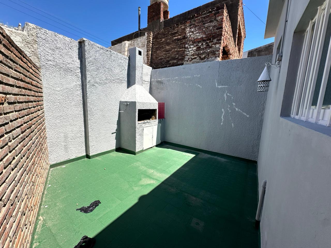 Departamento en ALQUILER PLANTA BAJA BARRIO RIVADAVIA