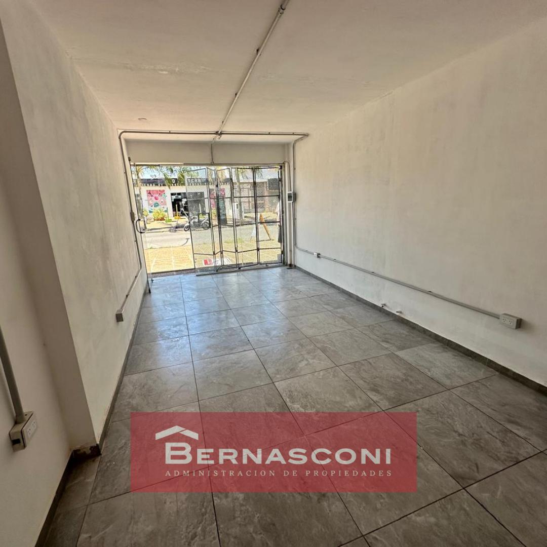 Local comercial en alquiler  Baradero  a metros de Av. OHiggins