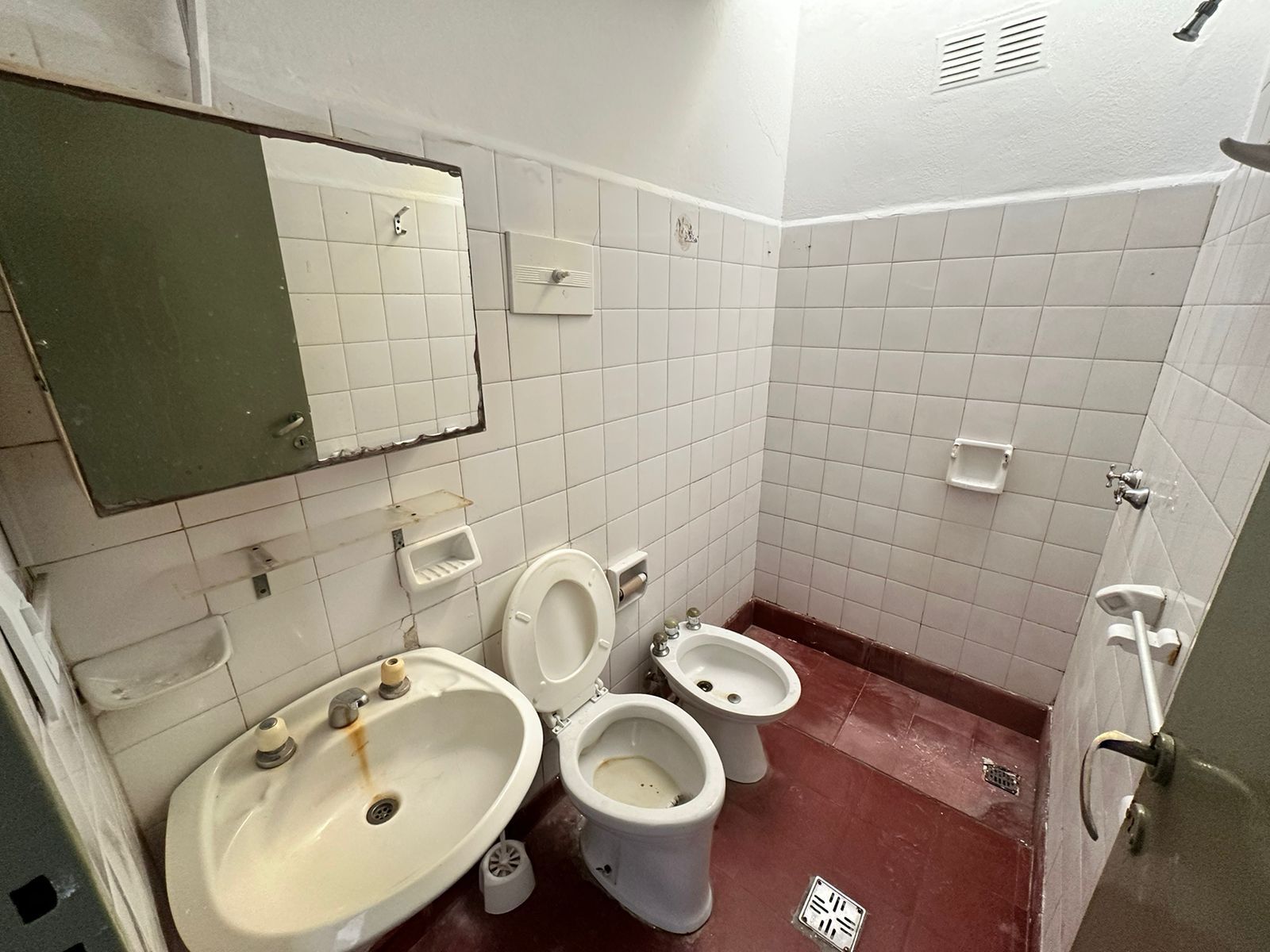 CASA EN ALQUILER  BARRIO LOS GRANADOS