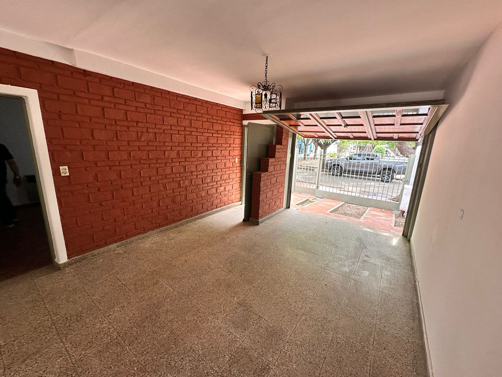 CASA EN ALQUILER  BARRIO LOS GRANADOS
