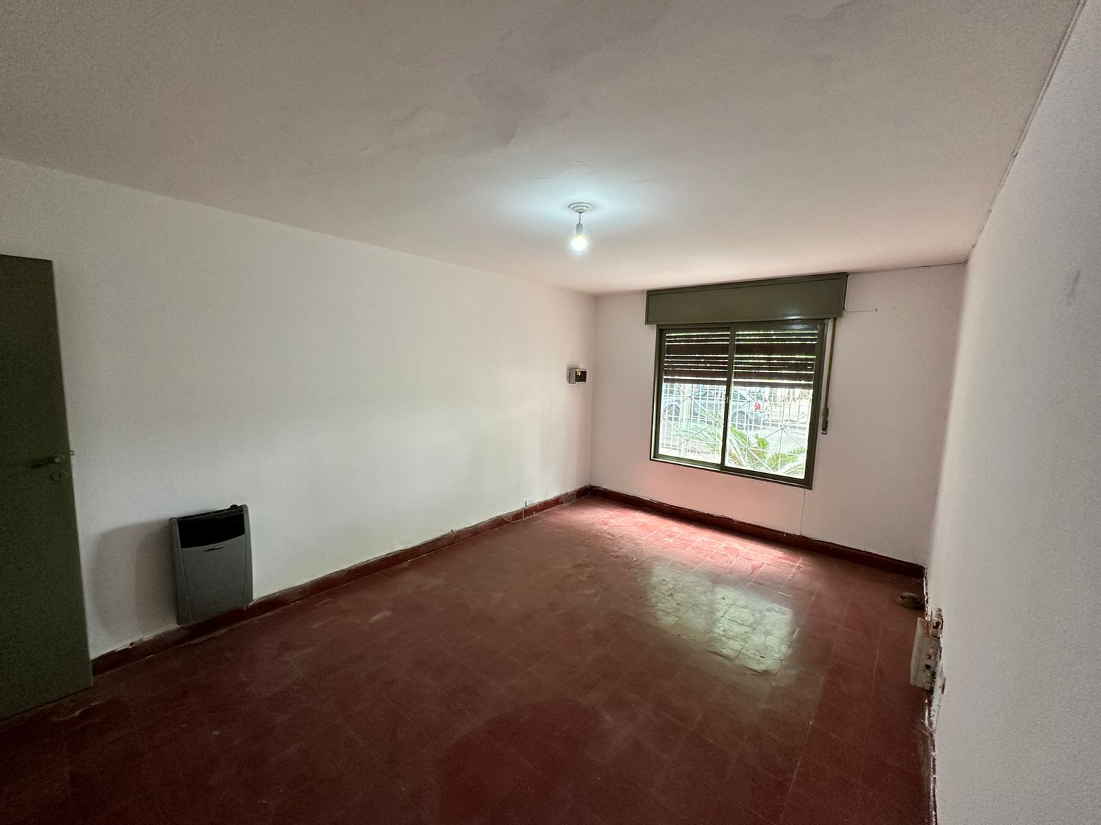 CASA EN ALQUILER  BARRIO LOS GRANADOS