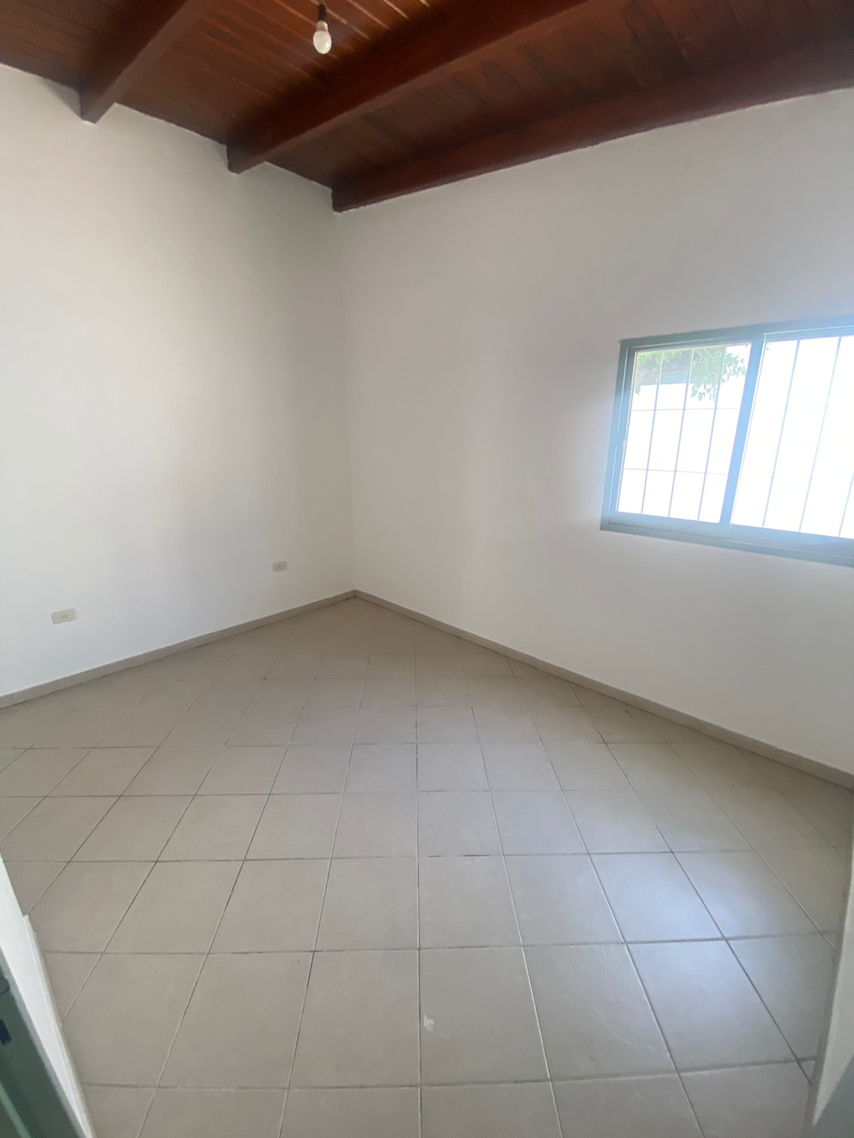 Casa Interna zona sur ! SAv Valparaiso