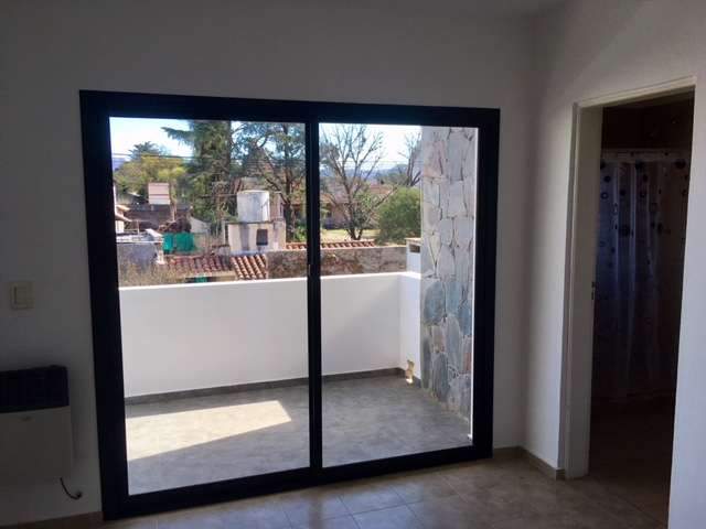 ALQUILER EN COMPLEJO CERRADO CON PILETA  - VILLA ALLENDE 3 DORMITORIOS