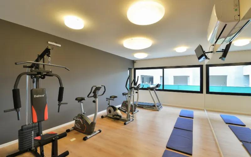 LIVETTE CHATEAU  CARRERAS 2 DORM PLANTA BAJA COCHERA