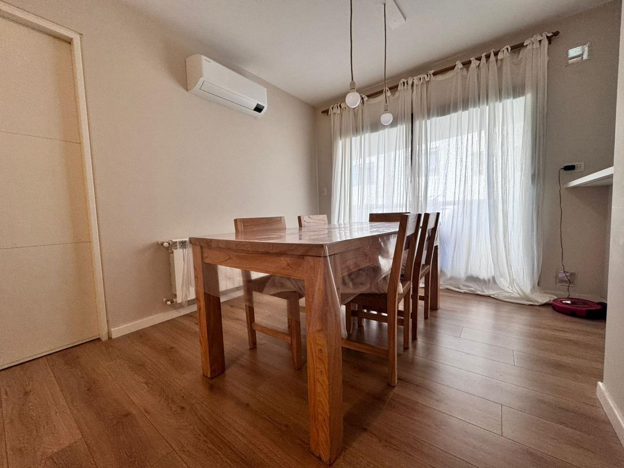 LIVETTE CHATEAU  CARRERAS 2 DORM PLANTA BAJA COCHERA