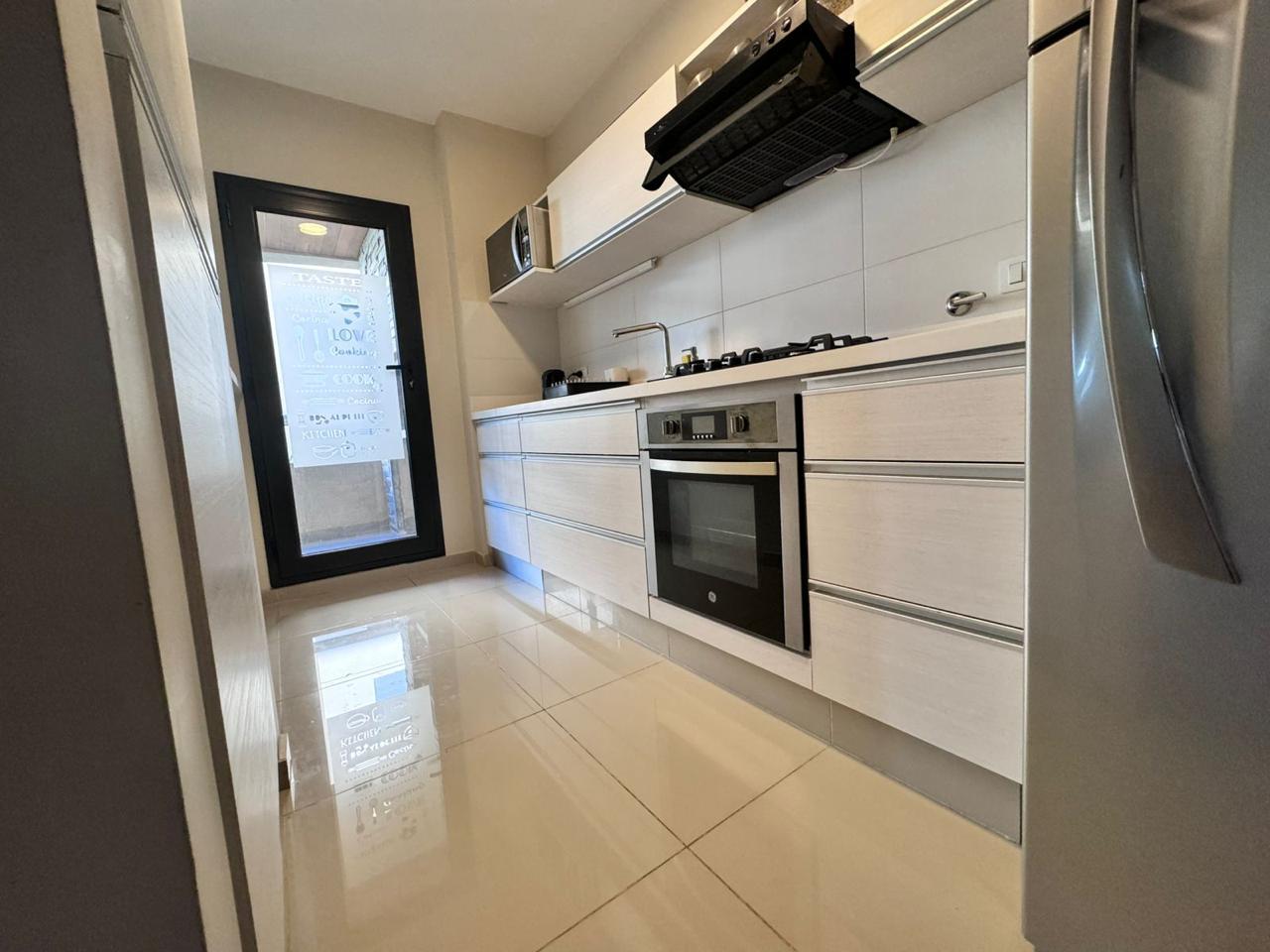 LIVETTE CHATEAU  CARRERAS 2 DORM PLANTA BAJA COCHERA