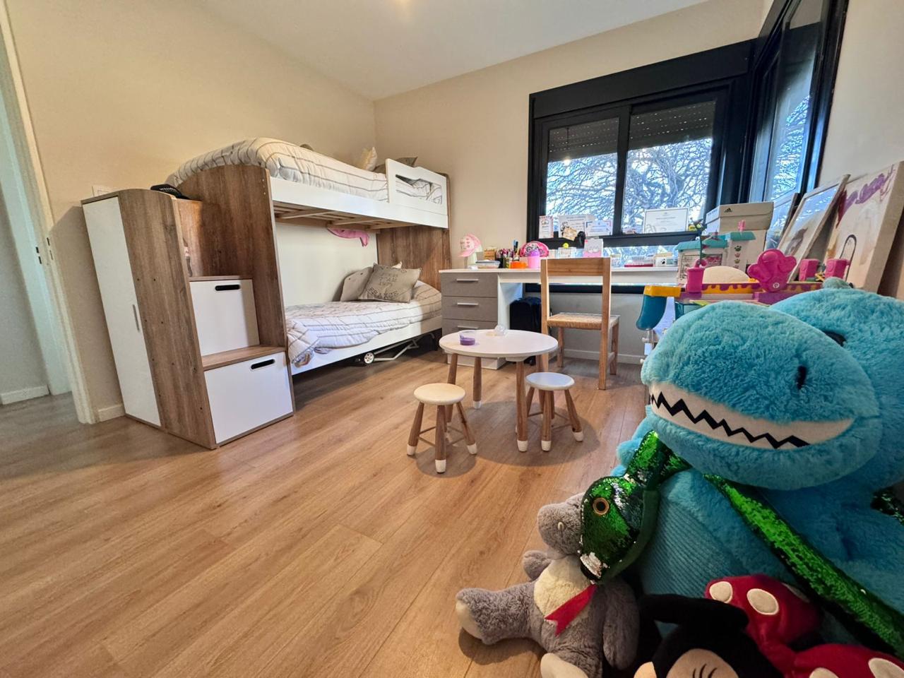 LIVETTE CHATEAU  CARRERAS 2 DORM PLANTA BAJA COCHERA