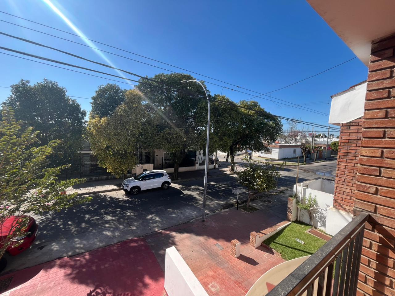 Duplex Barrio Jardín.