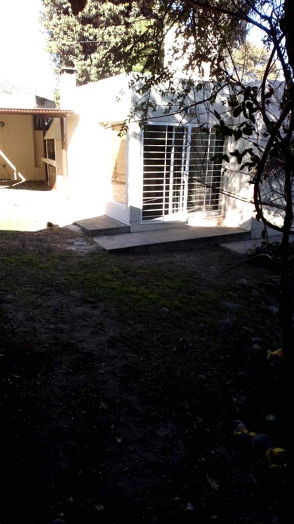 CASA EN VENTA - VILLA RIVERA INDARTE - CON PILETA