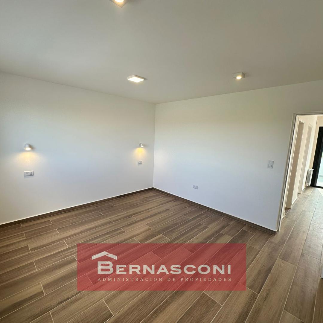 Dúplex en alquiler  A estrenar  Barrio Campo de Manantiales