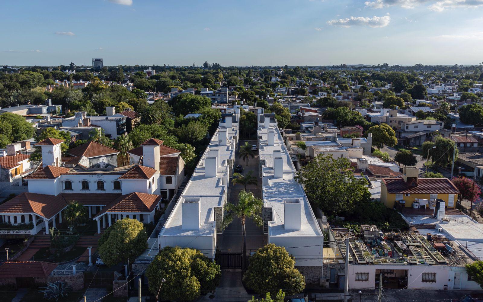 DÚPLEX EN ALQUILER  3 DORMITORIOS  HOUSING  SAN FERNANDO