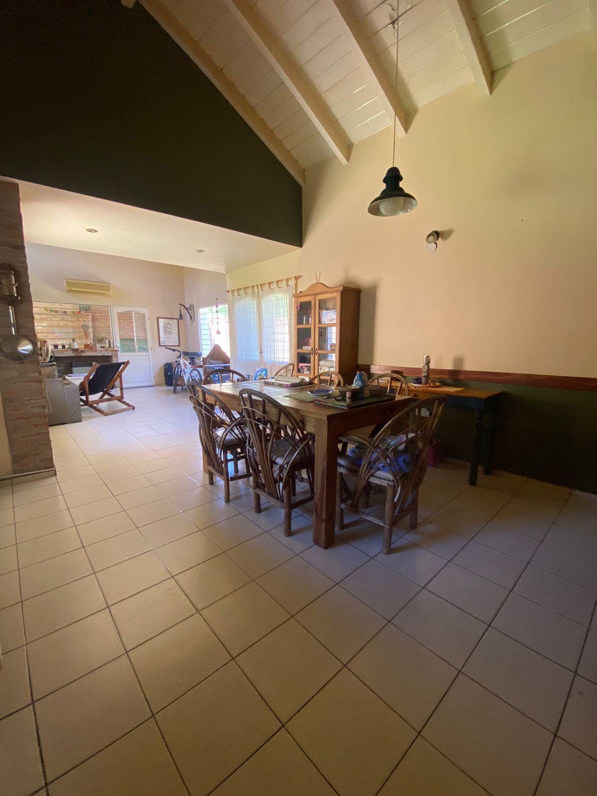 CASA EN VENTA - VILLA RIVERA INDARTE 3 DORM -PATIO -PILETA