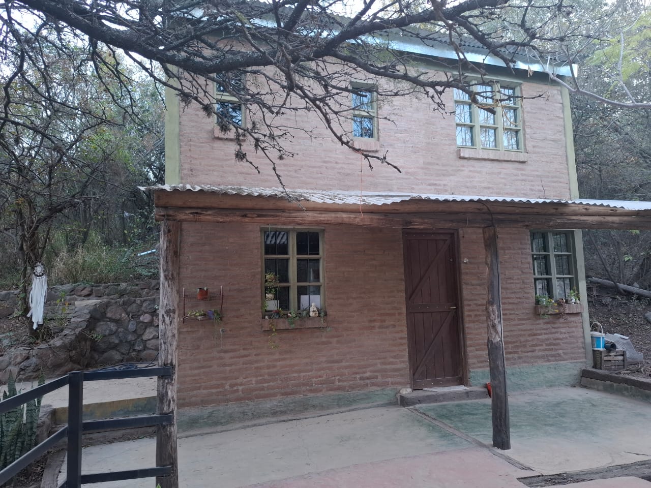 CASA EN VENTA - BARRIO VALLE DEL SOL - MENDIOLAZA