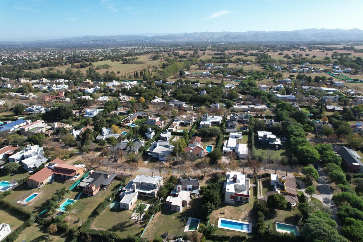 CHACRA DE LA VILLA - NUEVO PRECIO LIQUIDACION !! 1225 mts2 Excelente LOTE 10 Mza 105