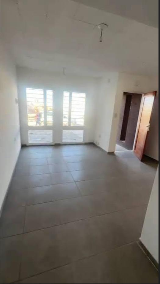 SALVATIERRA ALQUILA-CASA 2 DORM-UNIVERSITARIO DE HORIZONTE