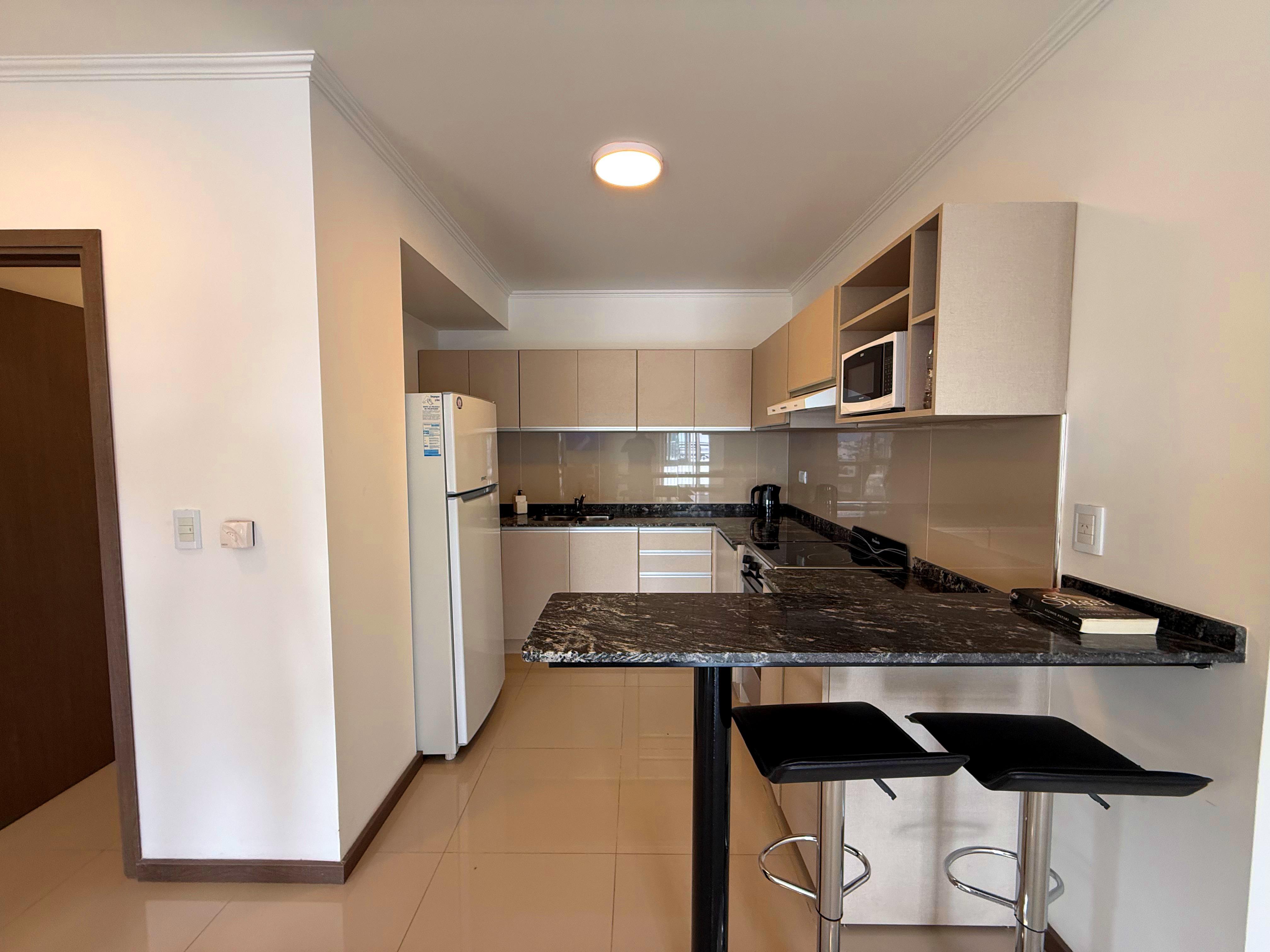 DEPARTAMENTO DE TRES DORMITORIOS. VILLA CARLOS PAZ