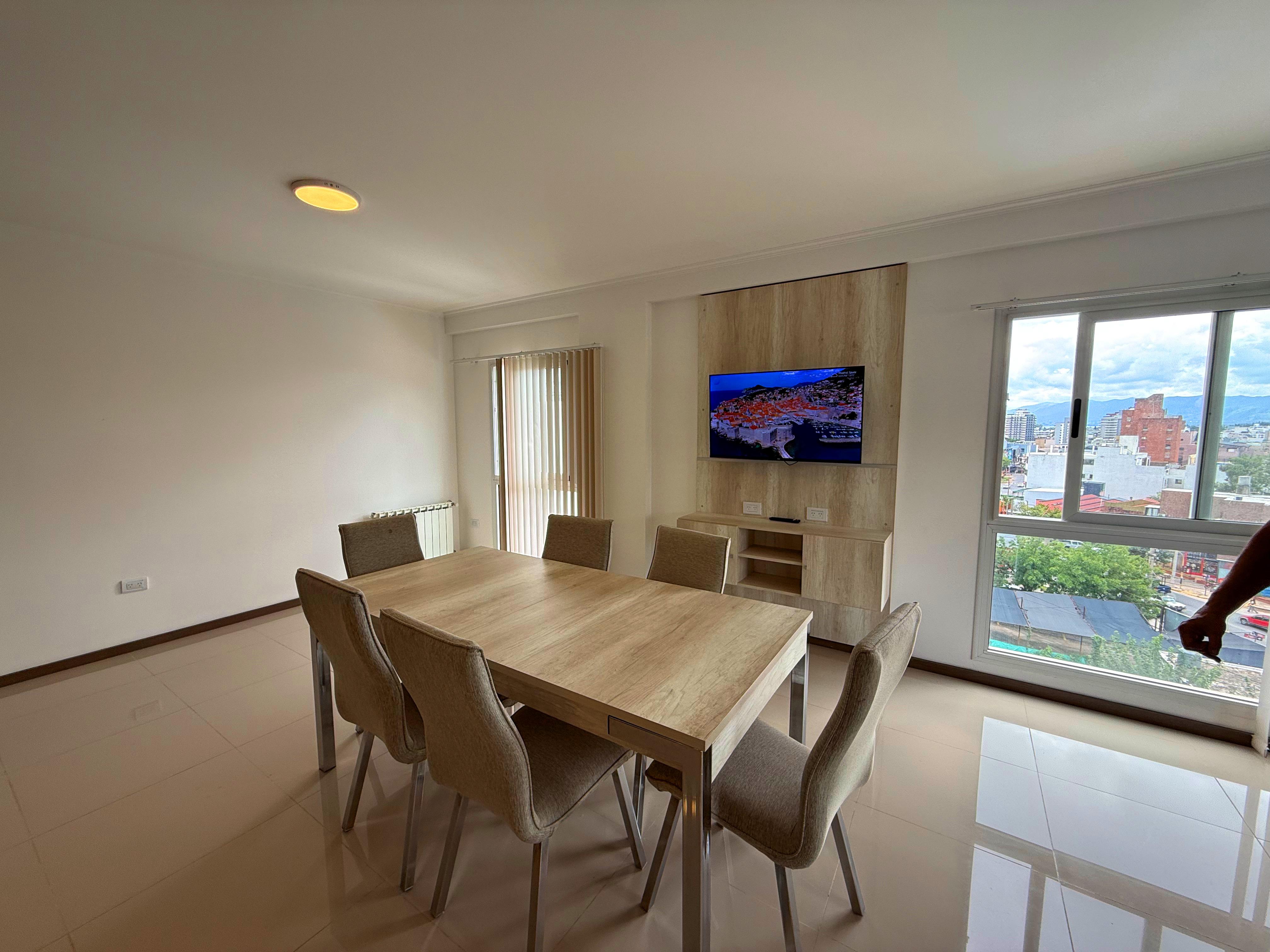 DEPARTAMENTO DE TRES DORMITORIOS. VILLA CARLOS PAZ