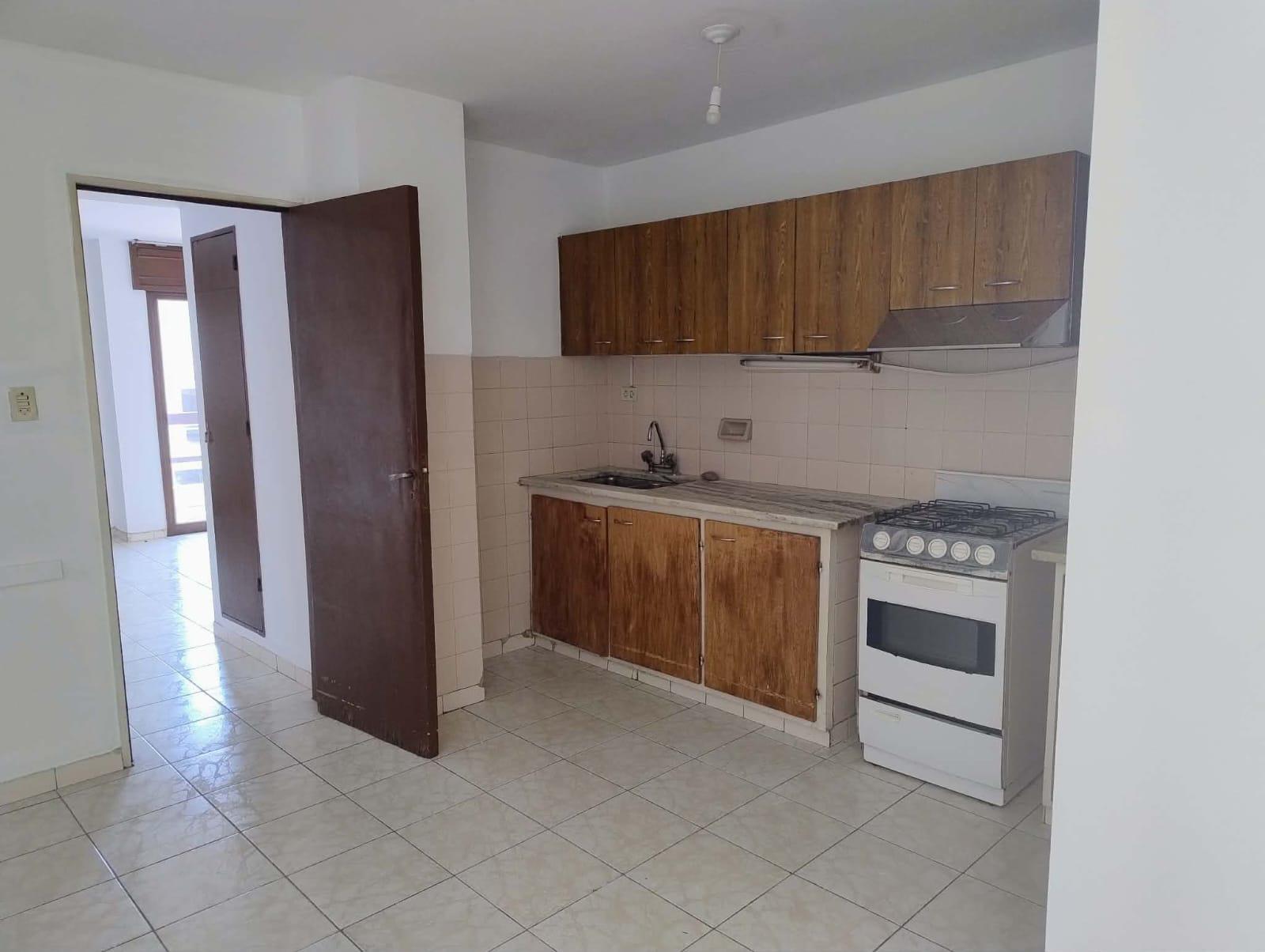 Departamento 2 dor. Balcon $550.000. Ayacucho 400