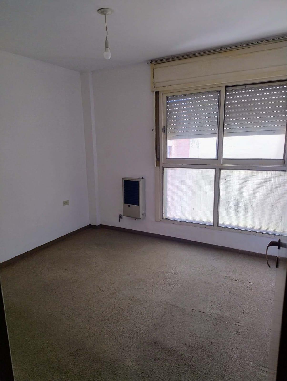 Departamento 2 dor. Balcon $550.000. Ayacucho 400