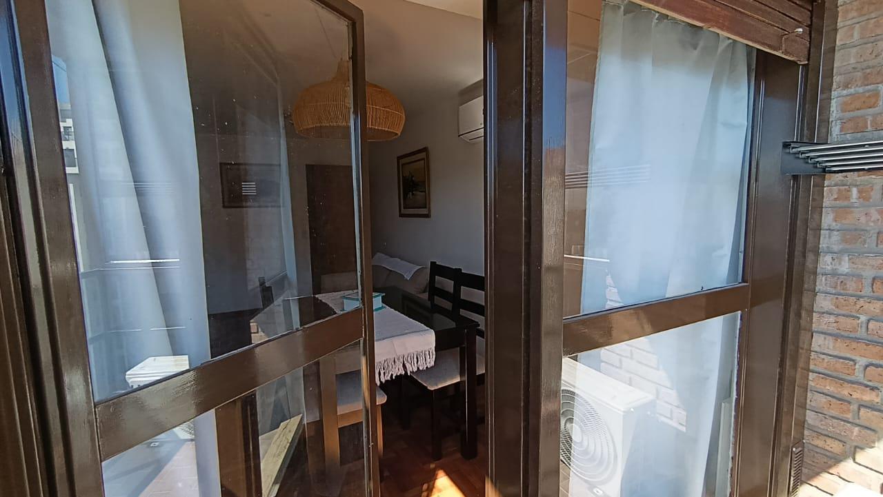 ALQUILER TEMPORARIO  ESMERALDA12  Piso 12 balcón vista a las Sierras  Centro  Nueva Córdoba