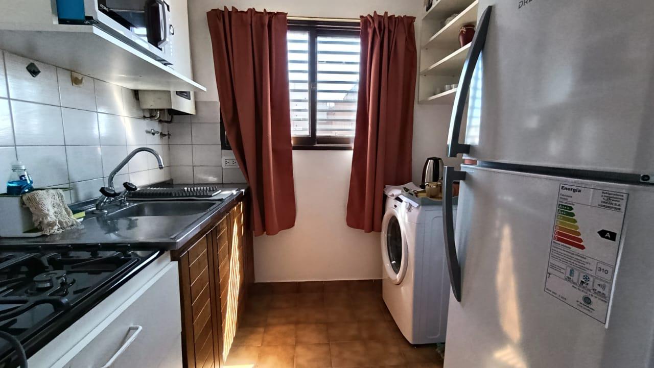 ALQUILER TEMPORARIO  ESMERALDA12  Piso 12 balcón vista a las Sierras  Centro  Nueva Córdoba