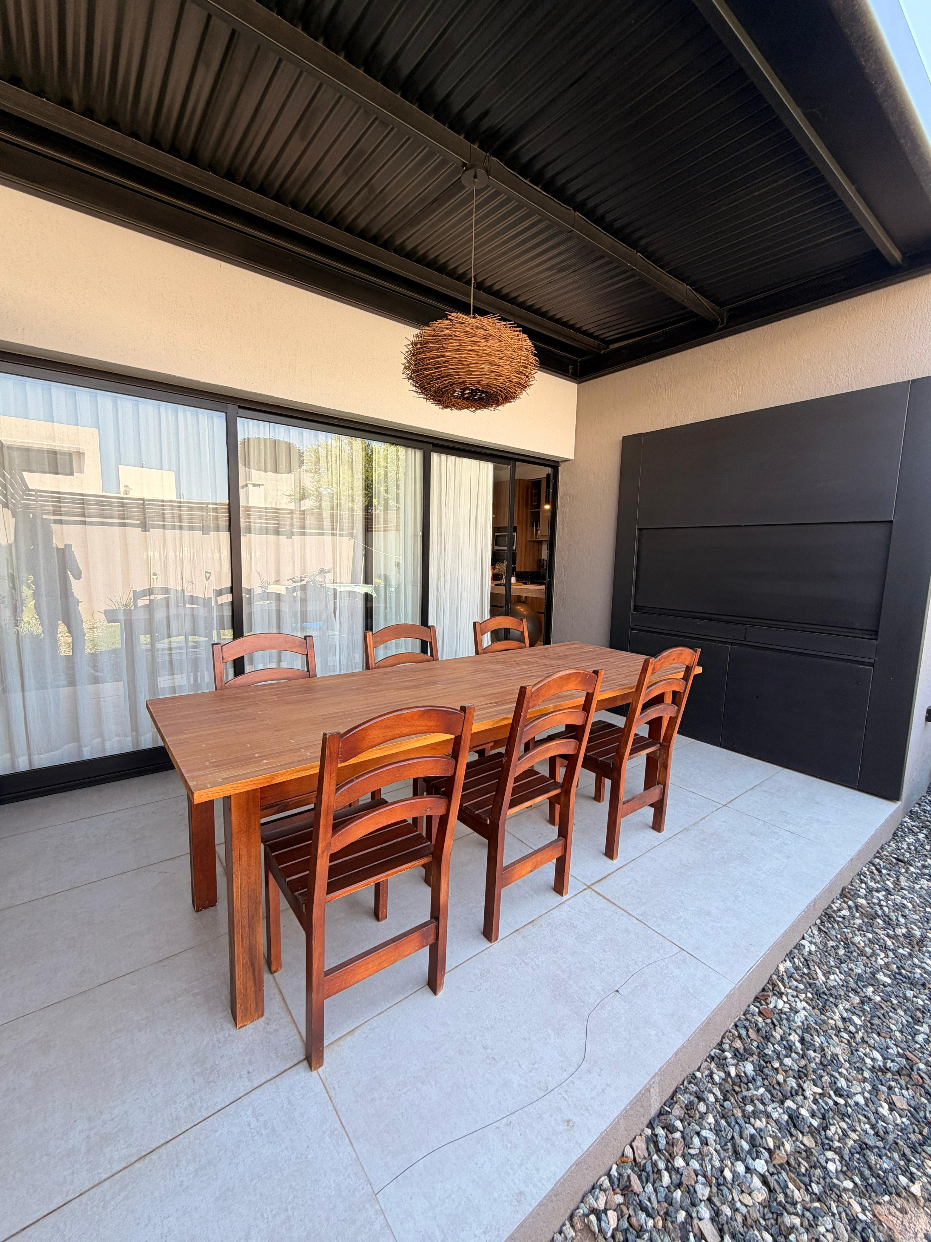 Amplio duplex de calidad en Prados de Manantiales - 3 dormitorios