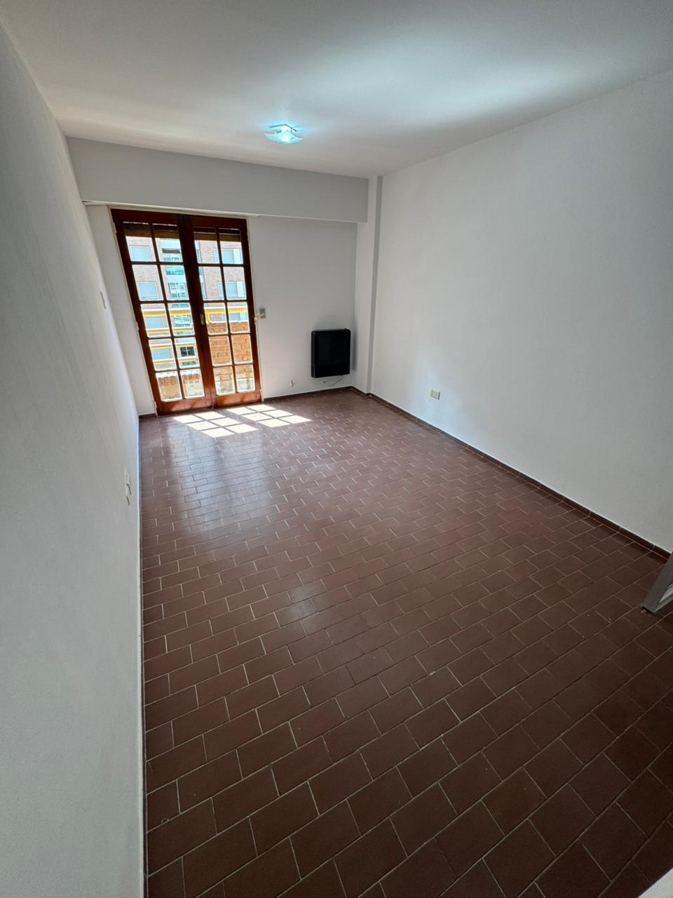 VENDO DEPARTAMENTO NUEVA CORDOBA 2 DORMITORIOS. FRENTE. EXCELENTE UBICACION. OPORTUNIDAD!!