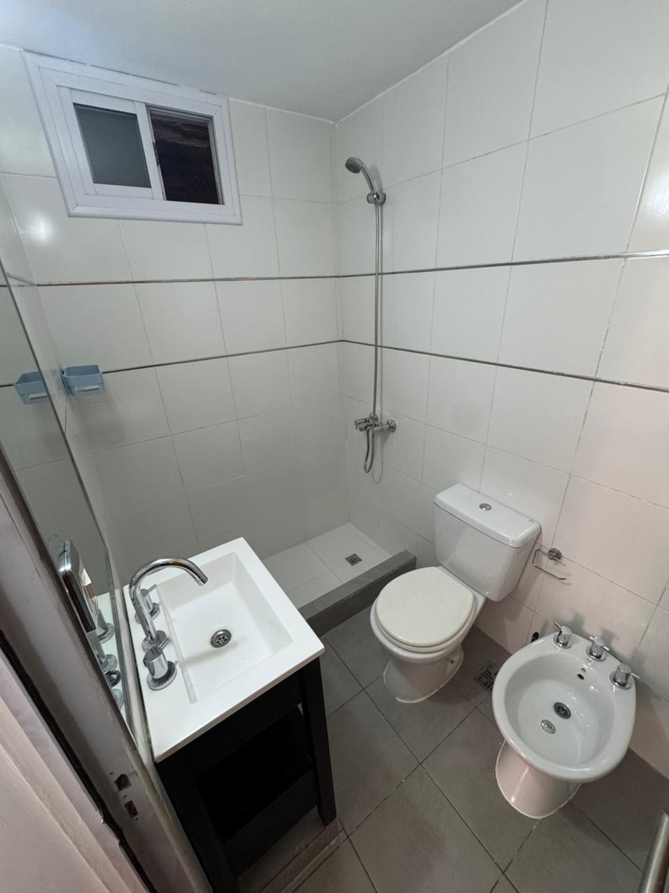 VENDO DEPARTAMENTO NUEVA CORDOBA 2 DORMITORIOS. FRENTE. EXCELENTE UBICACION. OPORTUNIDAD!!