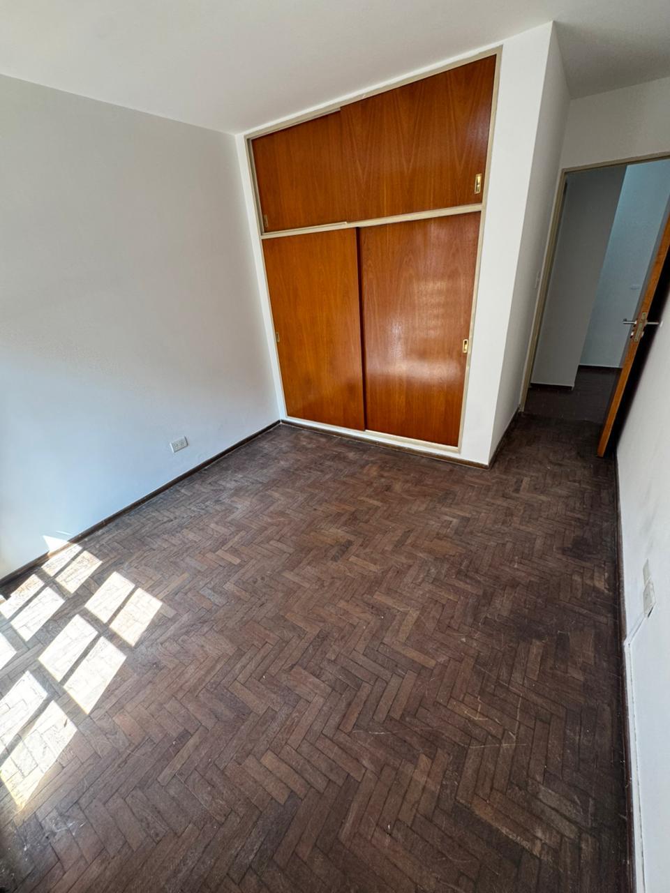 VENDO DEPARTAMENTO NUEVA CORDOBA 2 DORMITORIOS. FRENTE. EXCELENTE UBICACION. OPORTUNIDAD!!