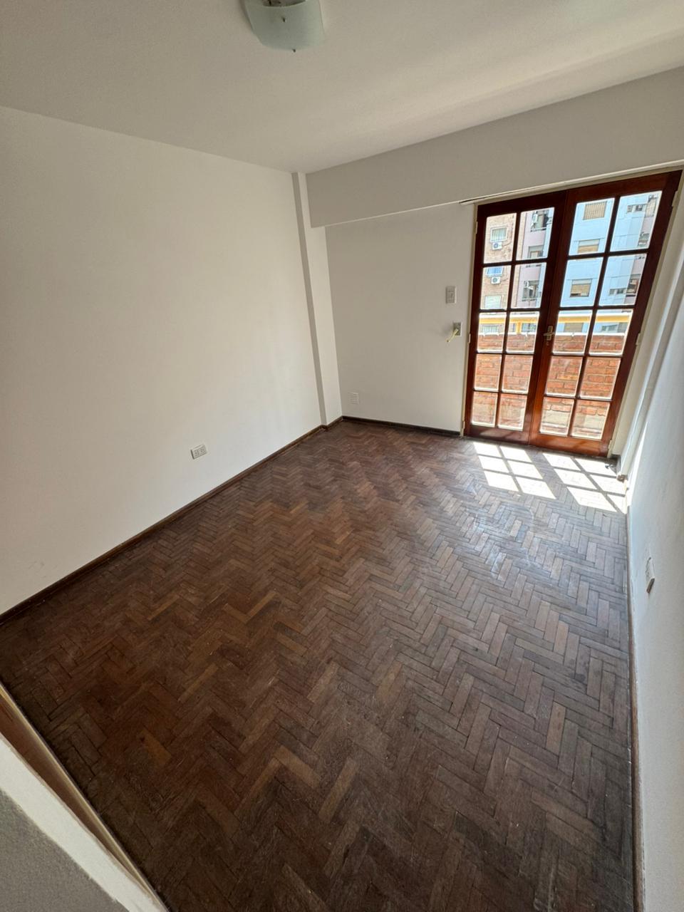 VENDO DEPARTAMENTO NUEVA CORDOBA 2 DORMITORIOS. FRENTE. EXCELENTE UBICACION. OPORTUNIDAD!!
