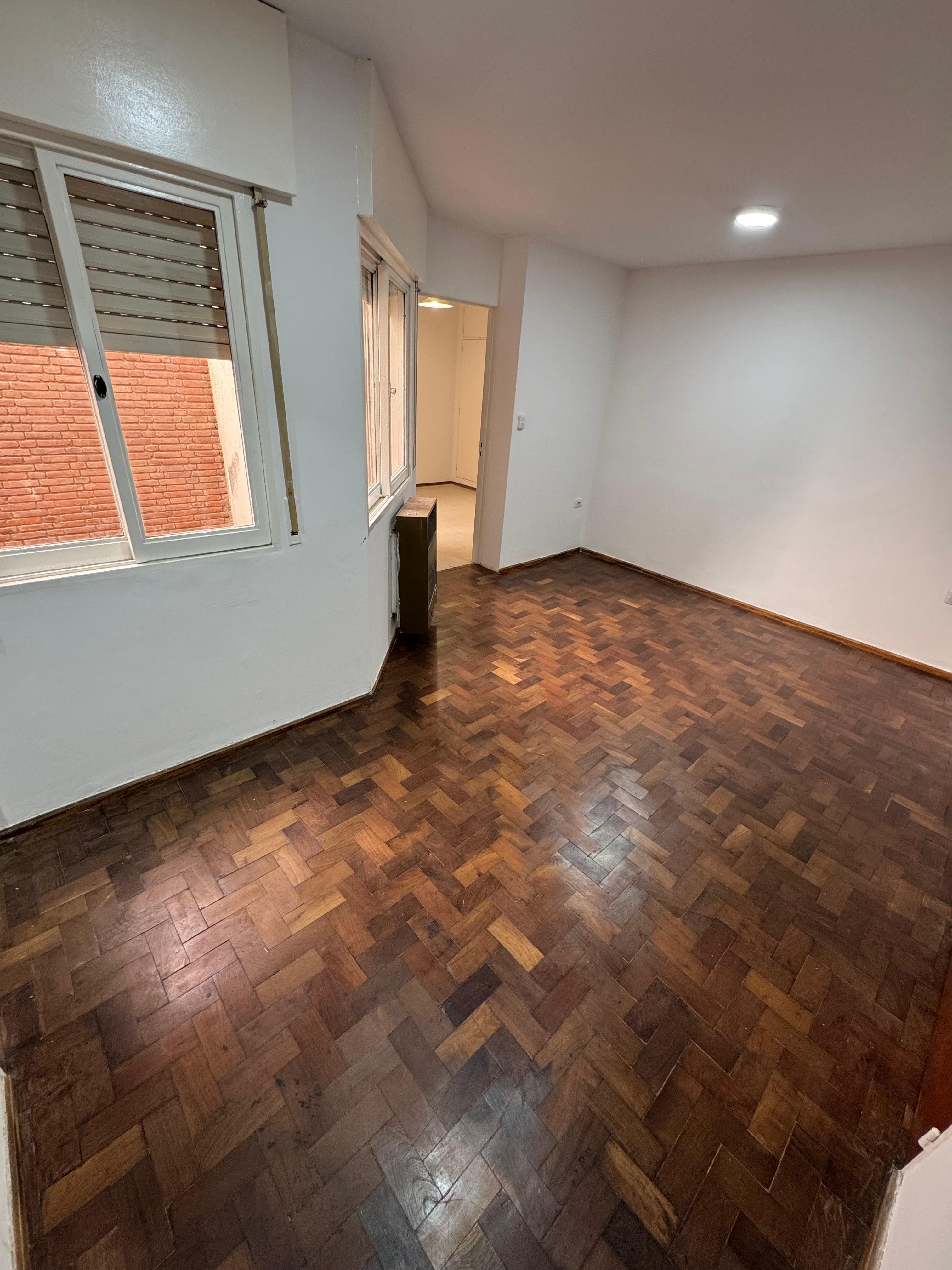 VENDO DEPARTAMENTO EN NUEVA CORDOBA, DE UN DORMITORIO. EXCELENTE UBICACION. OPORTUNIDAD!!