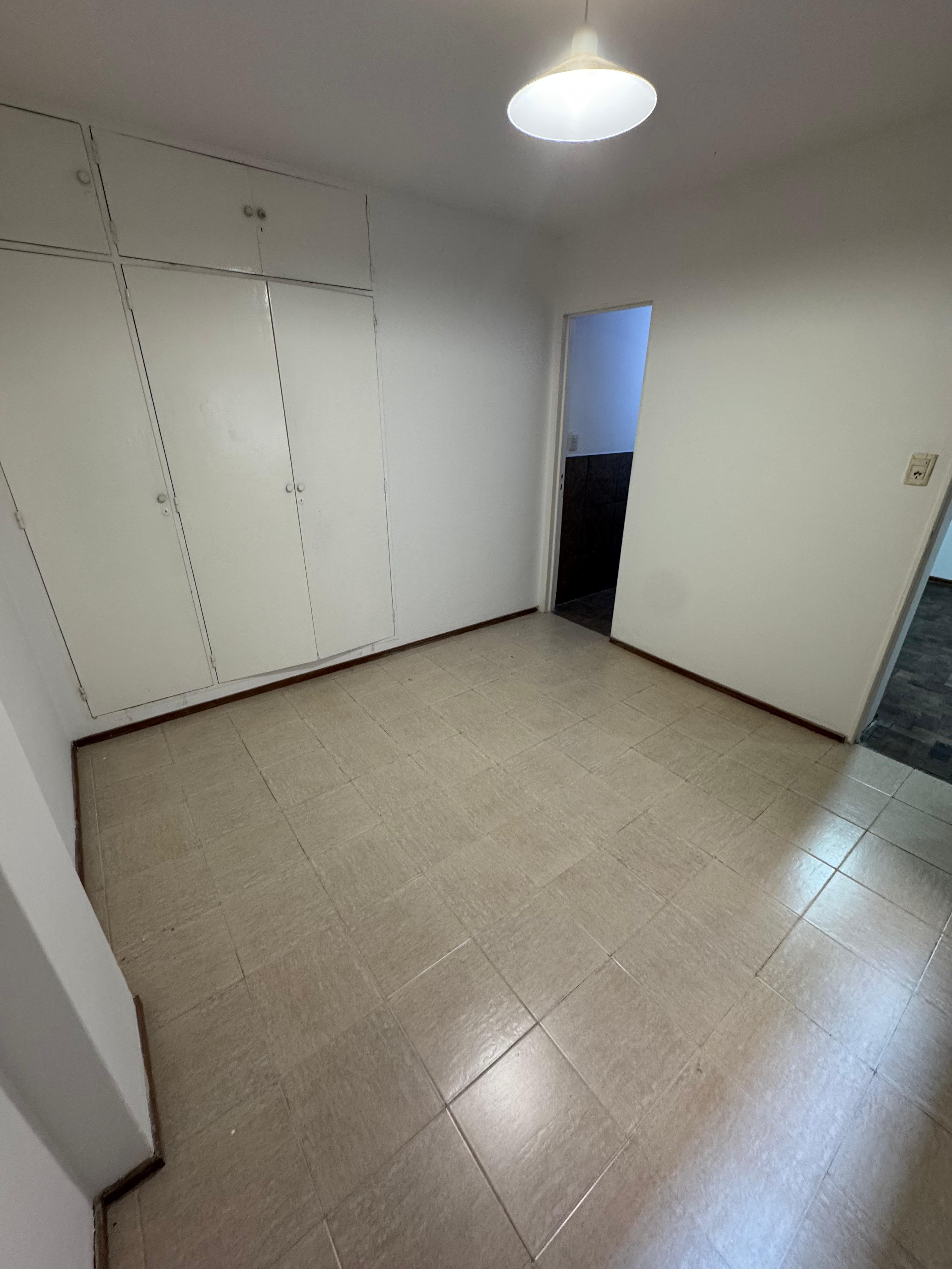 VENDO DEPARTAMENTO EN NUEVA CORDOBA, DE UN DORMITORIO. EXCELENTE UBICACION. OPORTUNIDAD!!