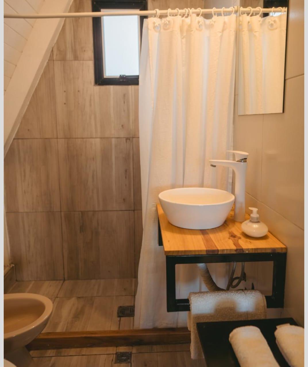 Complejo de 3 Cabañas Alpina-Modernas en Villa Amancay - Oportunidad de Inversión