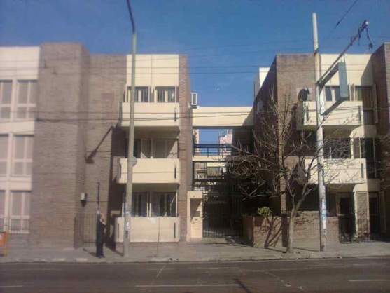 Excelente Departamento sobre Avenida Colon !!!!