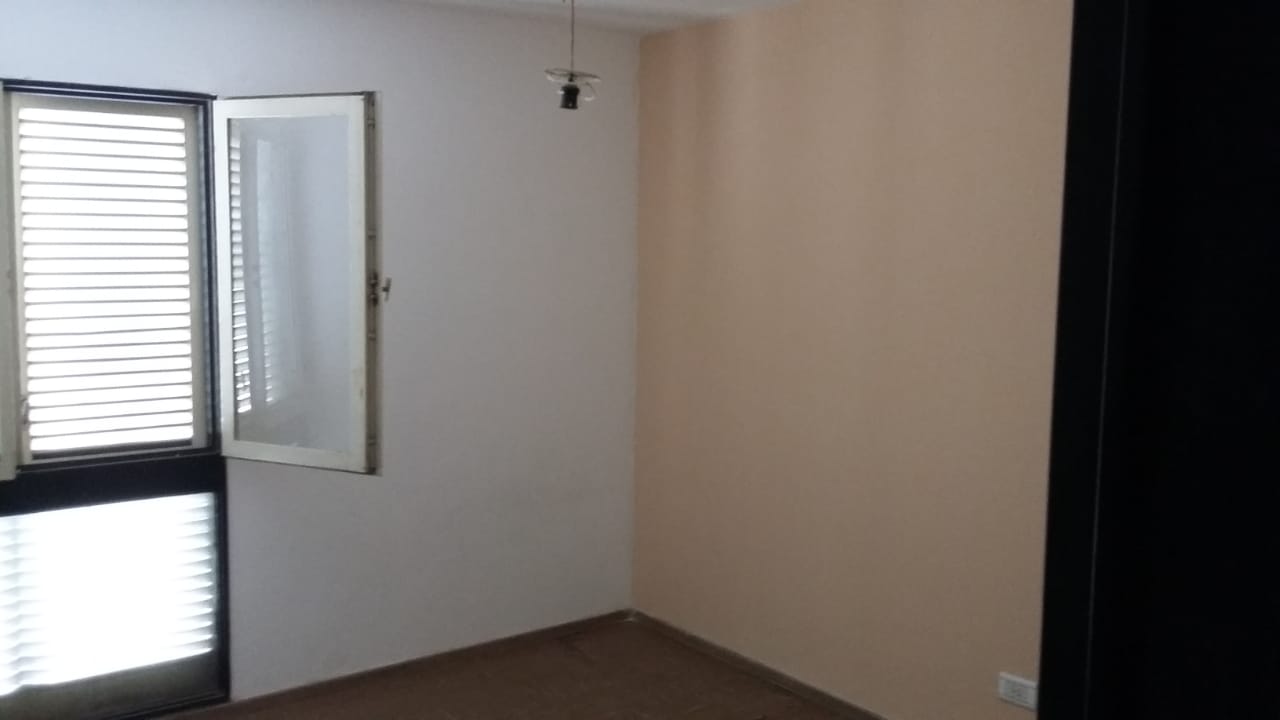 Excelente Departamento sobre Avenida Colon !!!!