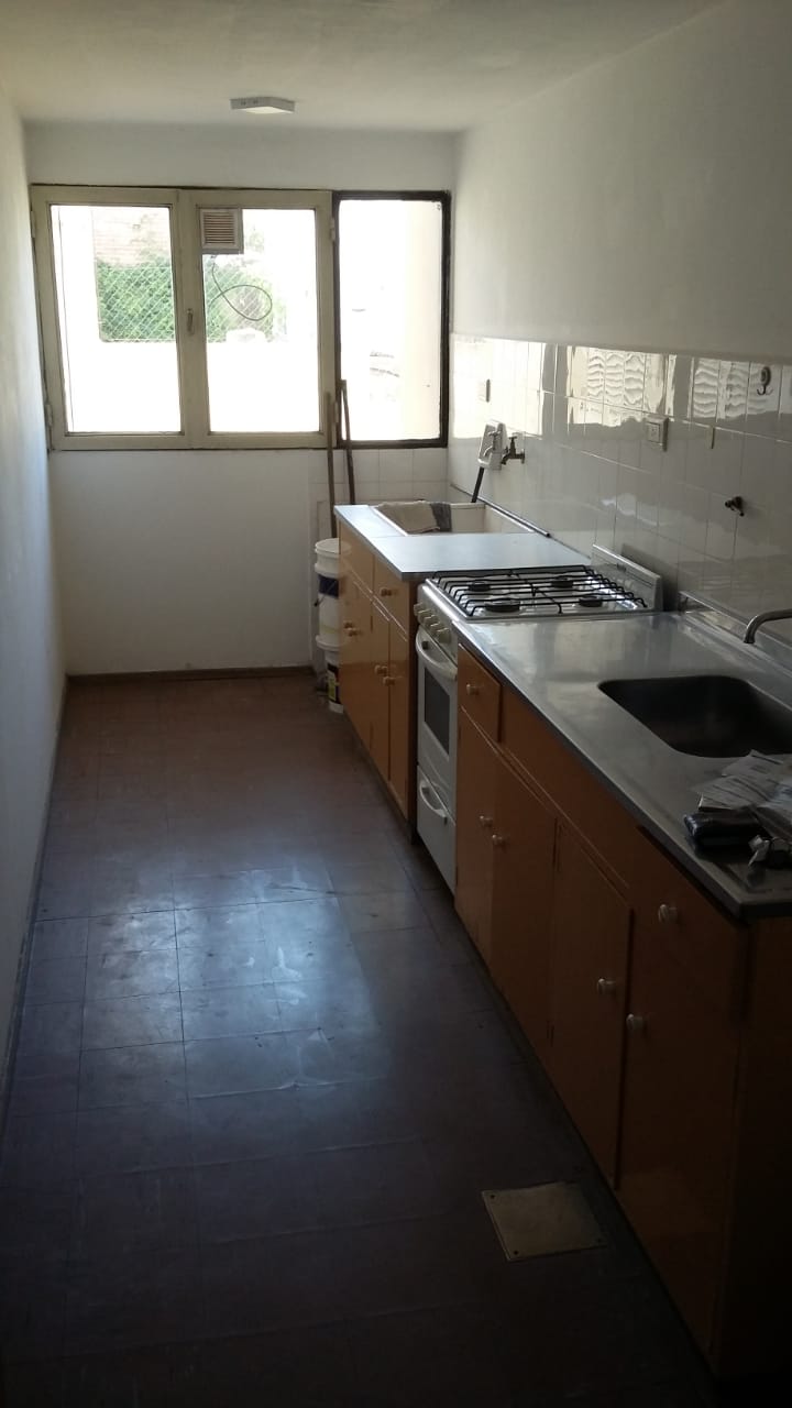 Excelente Departamento sobre Avenida Colon !!!!