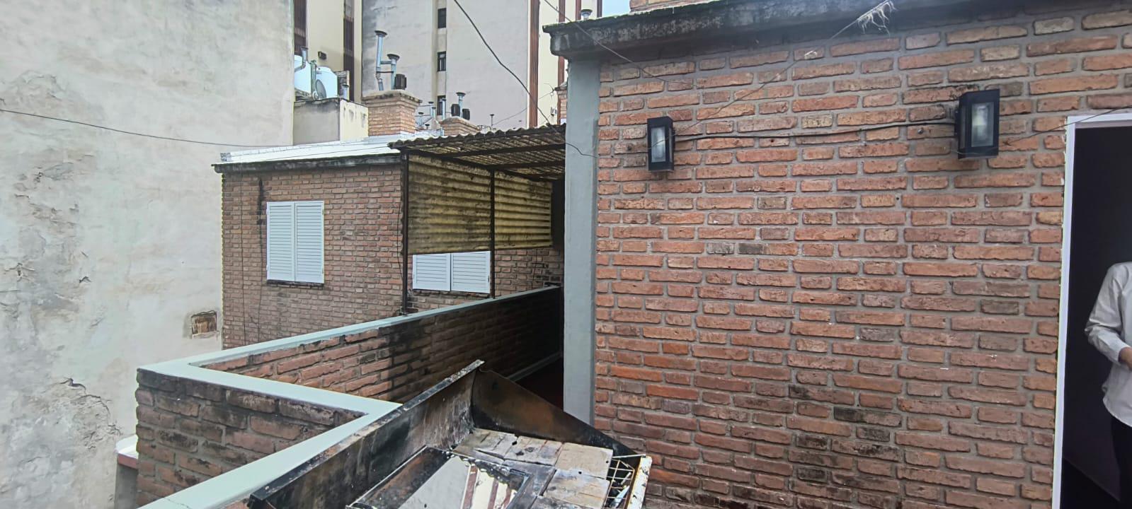 ALBERDI: AV. SANTA FE 338, AMPLIO DEPARTAMENTO C TERRAZA Y ASADOR